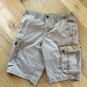 American Eagle men’s cargo shirts, like new condition, please see photos